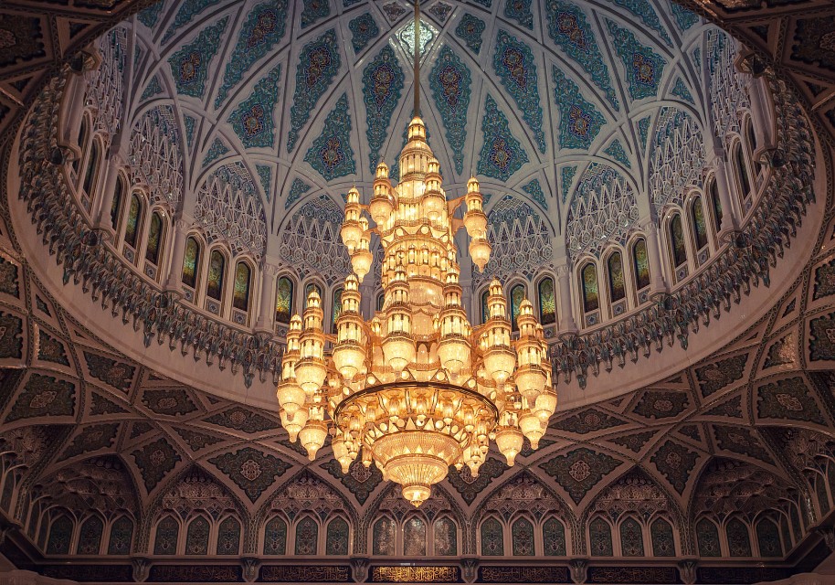 places to visit Sultan Qaboos Grand Mosque in muscat